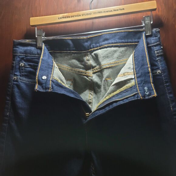 Levi’s Dark Wash Denim Jeans – Preloved, Excellent Condition - Picture 4 of 4